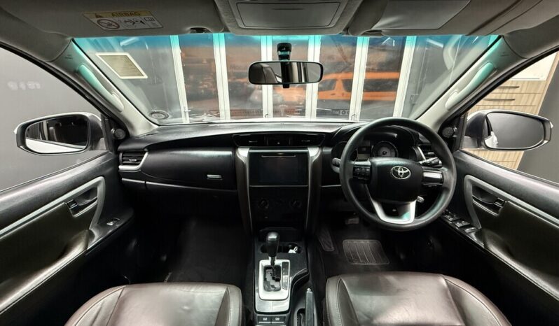 2019 TOYOTA FORTUNER 2.4GD-6 R/B A/T full
