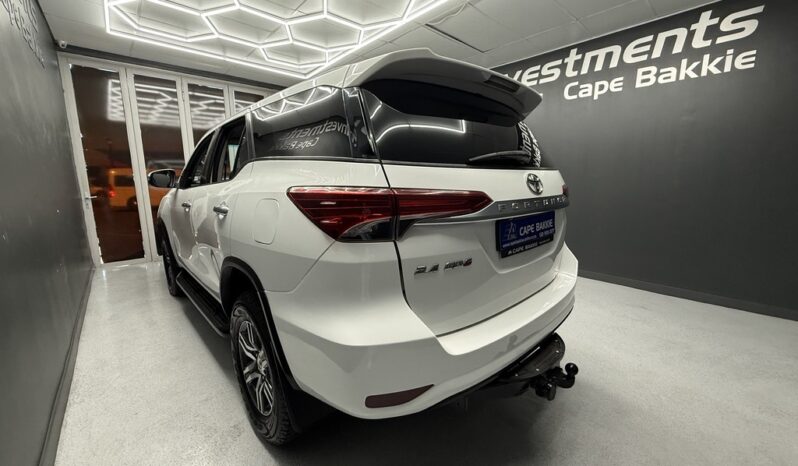 2019 TOYOTA FORTUNER 2.4GD-6 R/B A/T full