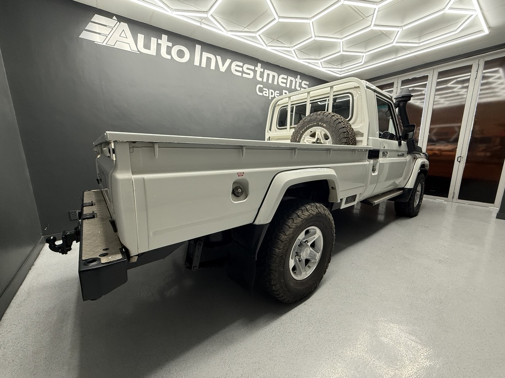2021 TOYOTA LAND CRUISER 79 4.5D P/U S/C