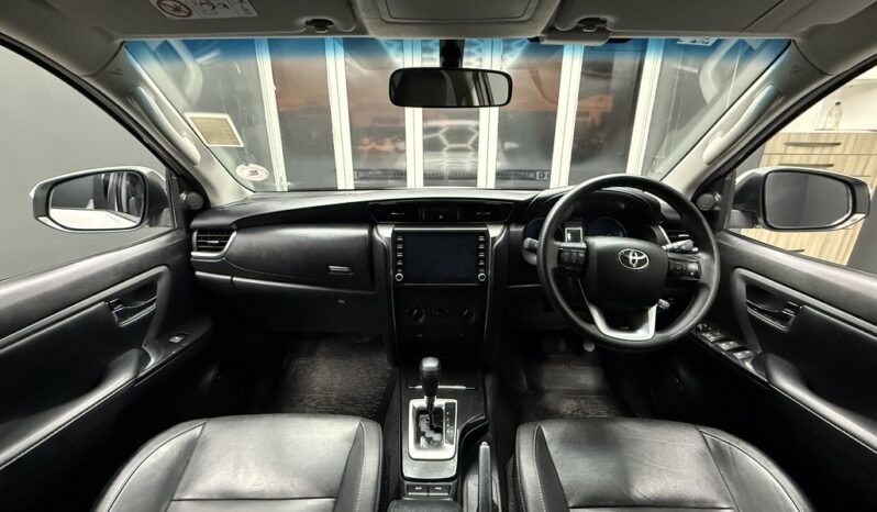 2024 TOYOTA FORTUNER 2.4GD-6 4X4 A/T full