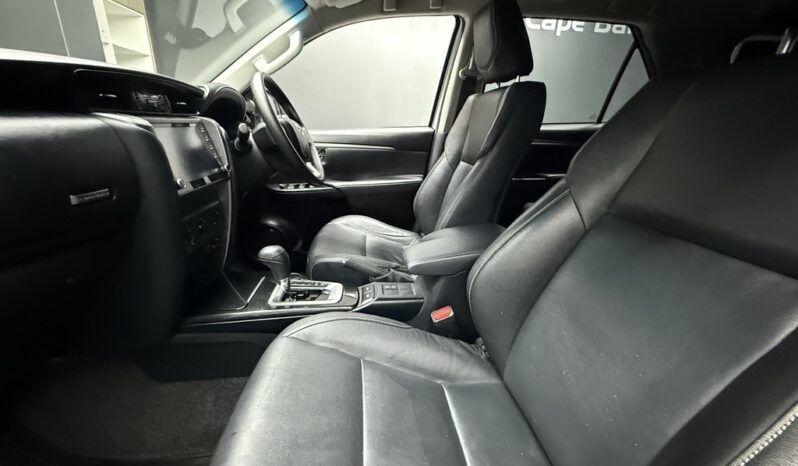 2024 TOYOTA FORTUNER 2.4GD-6 4X4 A/T full