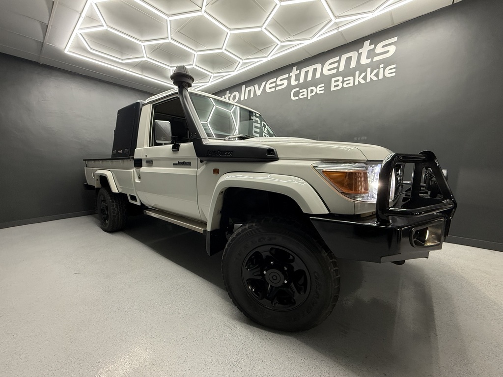 2021 TOYOTA LAND CRUISER 79 4.5D P/U S/C