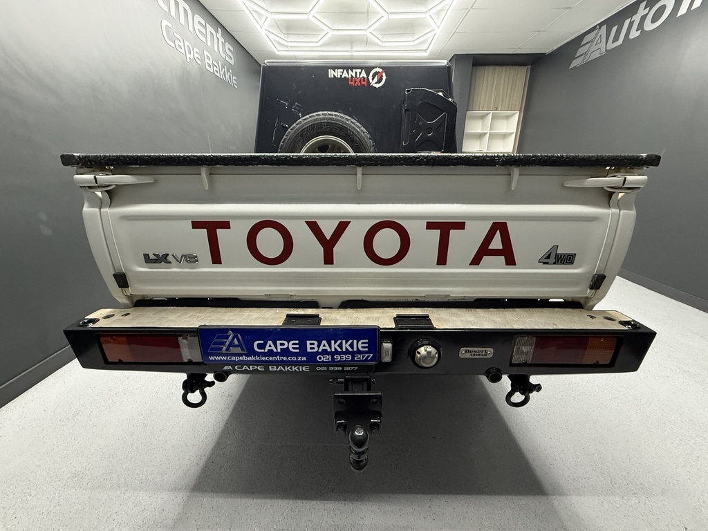 2021 TOYOTA LAND CRUISER 79 4.5D P/U S/C