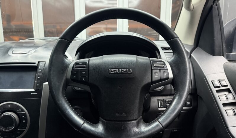 2016 ISUZU KB 300 D-TEQ LX A/T P/U D/C full