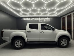 2016 ISUZU KB 300 D-TEQ LX A/T P/U D/C full