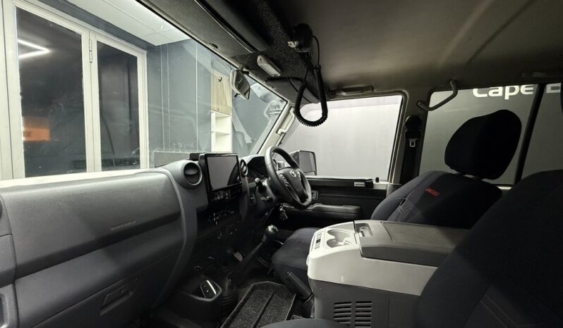 2015 TOYOTA LANDCRUISER 76 4.5D V8 S/W full