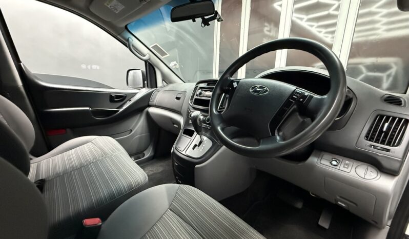 2018 HYUNDAI H-1 2.5 CRDi A/C F/C P/V A/T full