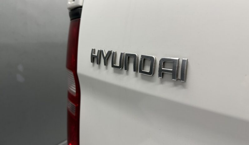 2018 HYUNDAI H-1 2.5 CRDi A/C F/C P/V A/T full