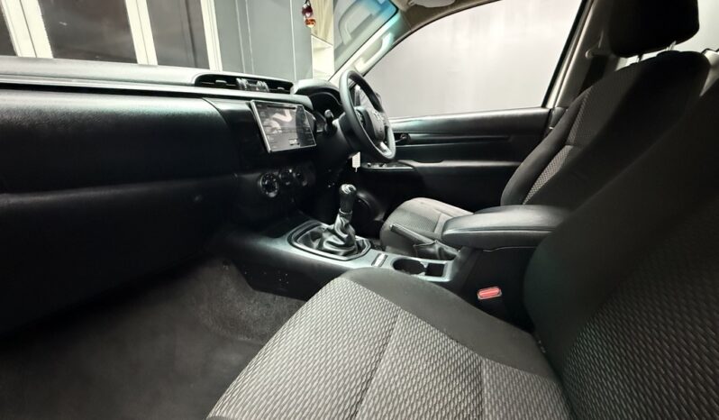 2016 TOYOTA HILUX 2.4 GD-6 RB SRX P/U E/CAB full