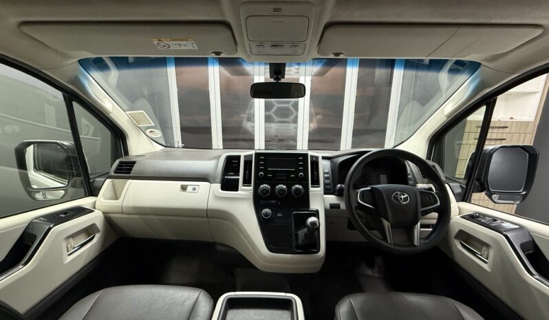 2020 TOYOTA QUANTUM 2.8 GL 11 SEAT full