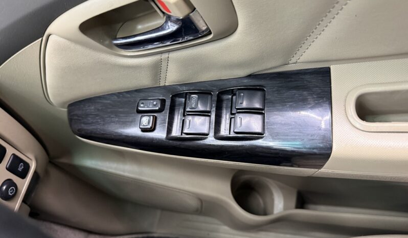 2013 TOYOTA FORTUNER 3.0D-4D R/B full