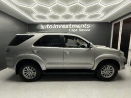 2013 TOYOTA FORTUNER 3.0D-4D R/B full
