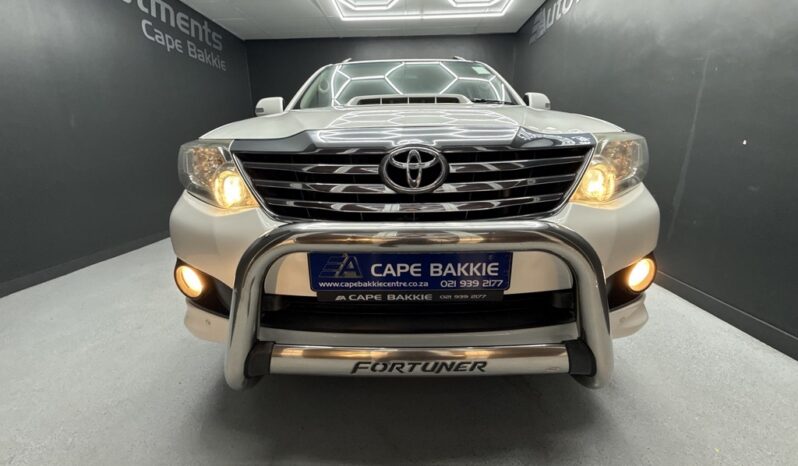 2014 TOYOTA FORTUNER 2.5D-4D RB full