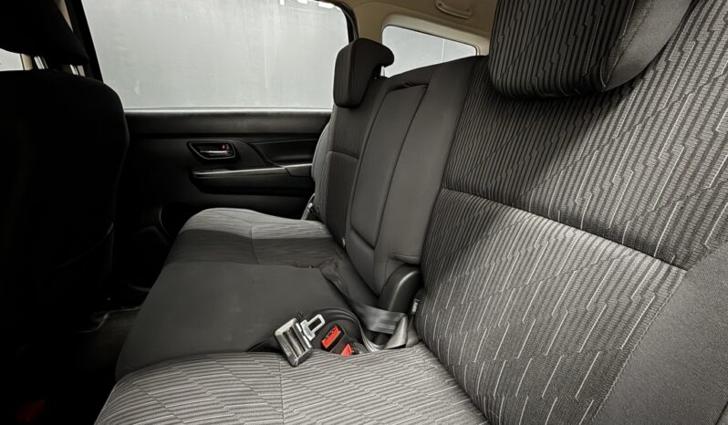 2023 TOYOTA RUMION 1.5 TX A/T full