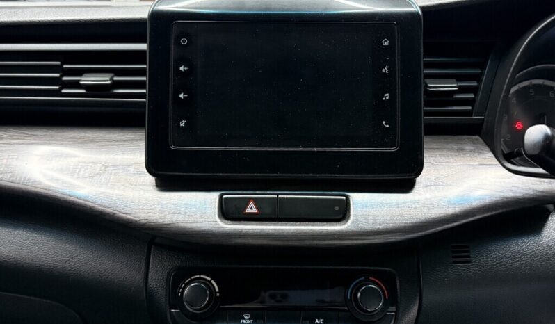 2023 TOYOTA RUMION 1.5 TX A/T full