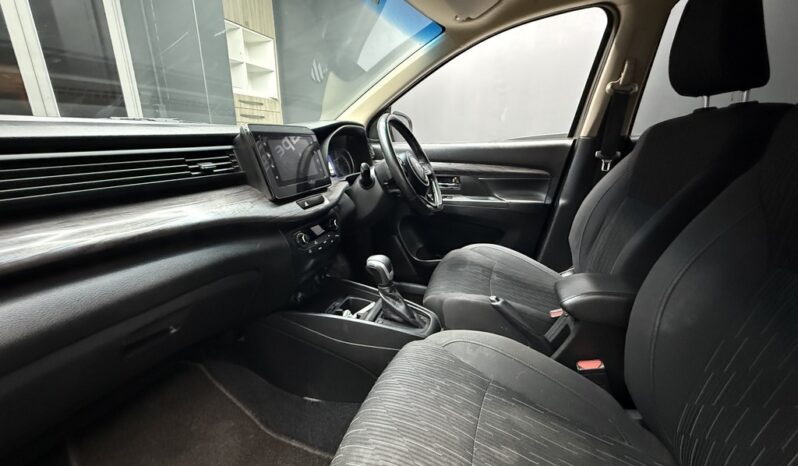 2023 TOYOTA RUMION 1.5 TX A/T full