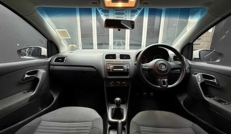 2013 VOLKSWAGEN POLO 1.4 COMFORTLINE 5DR full