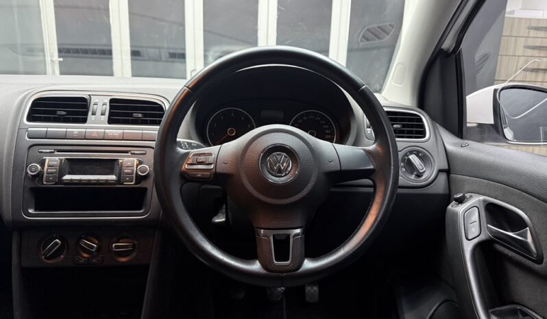2013 VOLKSWAGEN POLO 1.4 COMFORTLINE 5DR full