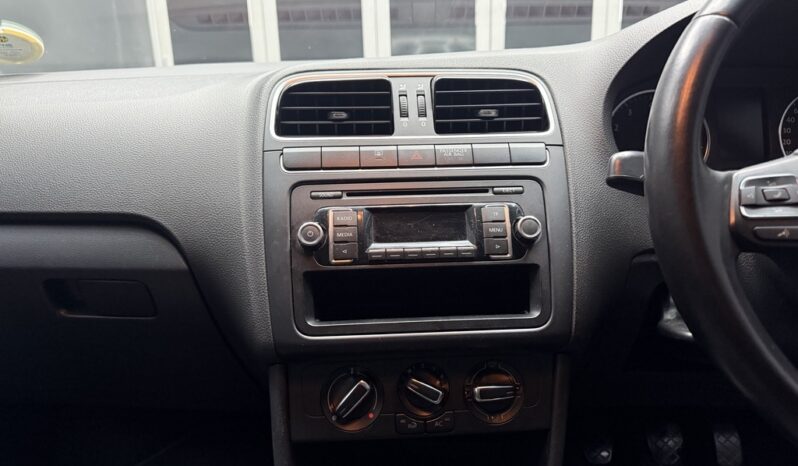 2013 VOLKSWAGEN POLO 1.4 COMFORTLINE 5DR full