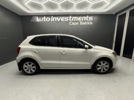 2013 VOLKSWAGEN POLO 1.4 COMFORTLINE 5DR
