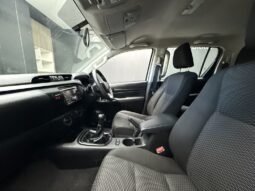 2017 TOYOTA HILUX 2.4 GD-6 SR 4X4 P/U D/C full