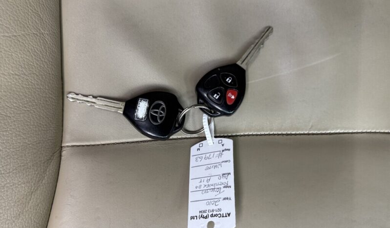 2010 TOYOTA FORTUNER 3.0D-4D R/B A/T full