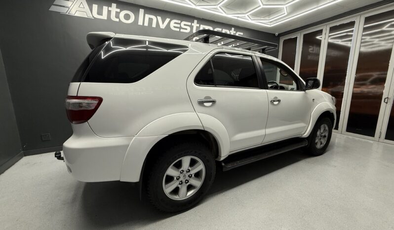 2010 TOYOTA FORTUNER 3.0D-4D R/B A/T full