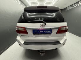 2010 TOYOTA FORTUNER 3.0D-4D R/B A/T