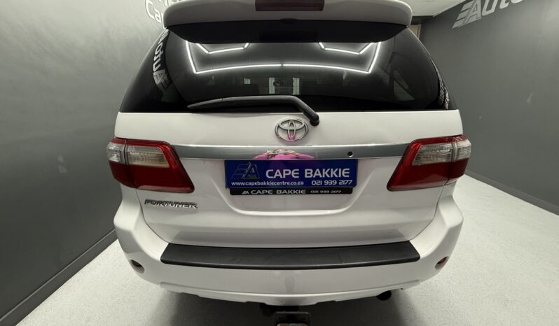 2010 TOYOTA FORTUNER 3.0D-4D R/B A/T full