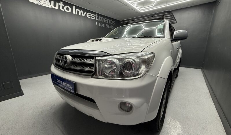 2010 TOYOTA FORTUNER 3.0D-4D R/B A/T full