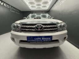 2010 TOYOTA FORTUNER 3.0D-4D R/B A/T full