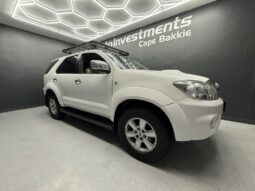 2010 TOYOTA FORTUNER 3.0D-4D R/B A/T full