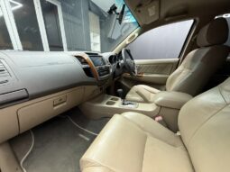 2010 TOYOTA FORTUNER 3.0D-4D R/B A/T full