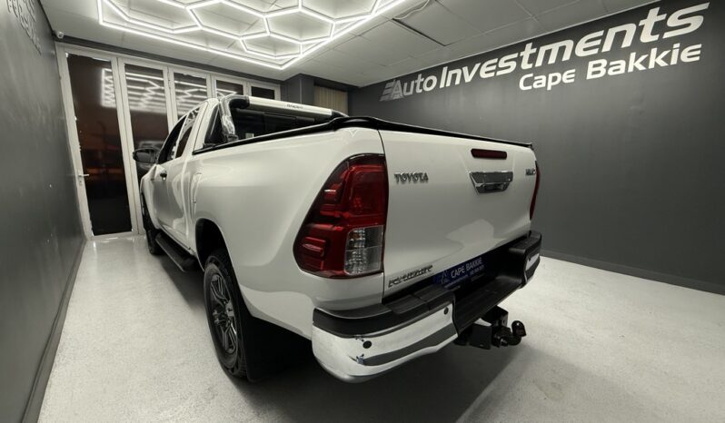2023 TOYOTA HILUX 2.4 GD-6 RB RAIDER A/T P/U E/CAB full