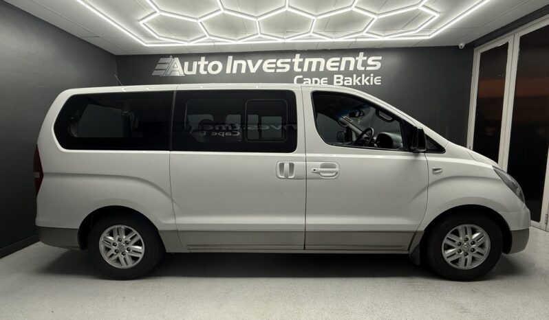 2017 HYUNDAI H-1 2.5 CRDI A/T/ 2.5 ELITE A/T full