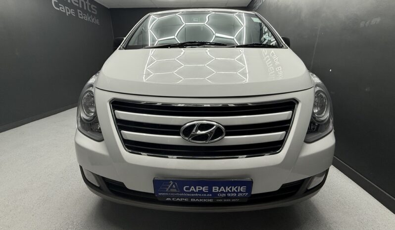 2017 HYUNDAI H-1 2.5 CRDI A/T/ 2.5 ELITE A/T full