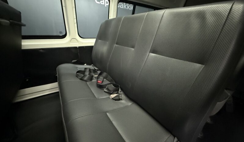2022 TOYOTA QUANTUM/HIACE 2.5 D-4D SESFIKILE 16s full