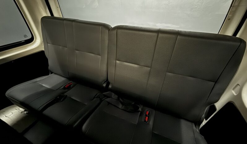 2022 TOYOTA QUANTUM/HIACE 2.5 D-4D SESFIKILE 16s full