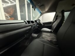 2022 TOYOTA QUANTUM/HIACE 2.5 D-4D SESFIKILE 16s full