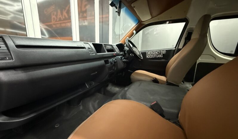 2023 TOYOTA QUANTUM/HIACE 2.5 D-4D SESFIKILE 16s full