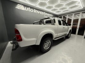 2014 TOYOTA HILUX 3.0D-4D RAIDER XTRA CAB 4X4 P/U S/C
