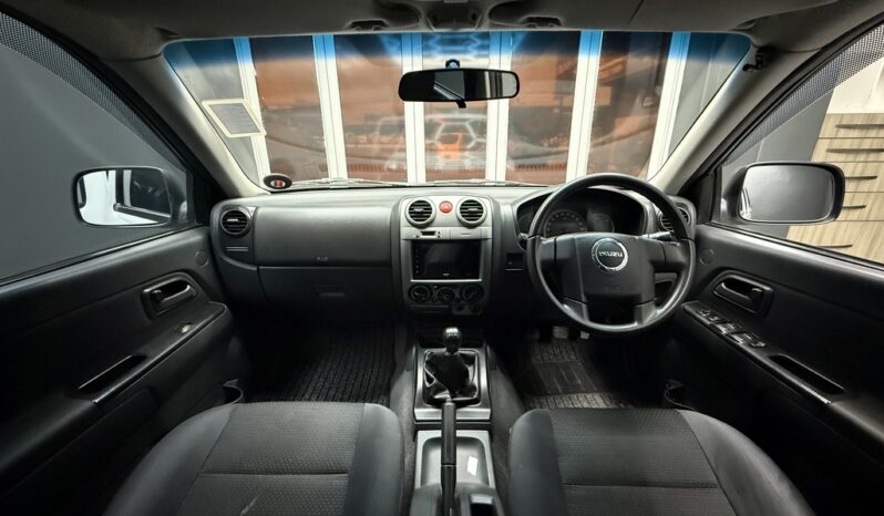 2010 ISUZU KB250 LE P/U D/C (KB72) full