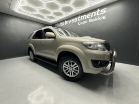 2013 TOYOTA FORTUNER 2.5D-4D RB
