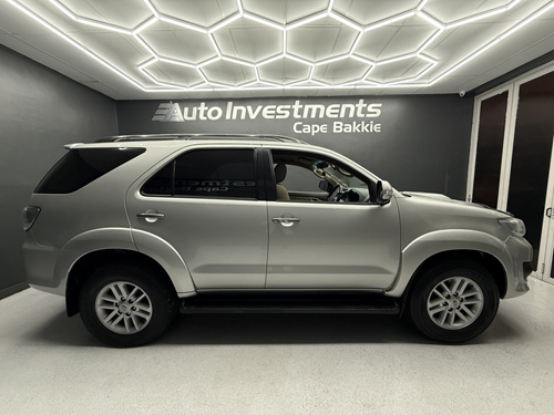 2013 TOYOTA FORTUNER 3.0D-4D R/B