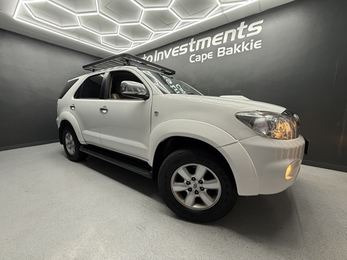 2010 TOYOTA FORTUNER 3.0D-4D R/B A/T