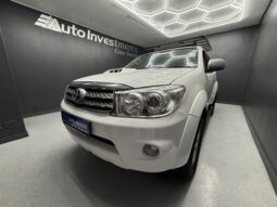 2010 TOYOTA FORTUNER 3.0D-4D R/B A/T full