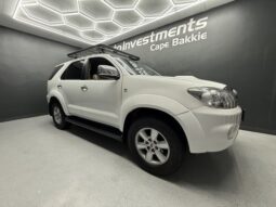 2010 TOYOTA FORTUNER 3.0D-4D R/B A/T full