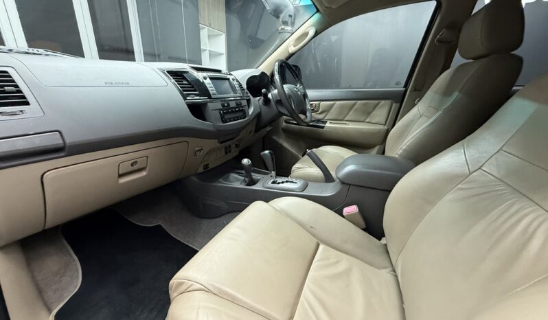 2013 TOYOTA FORTUNER 3.0D-4D 4X4 A/T full