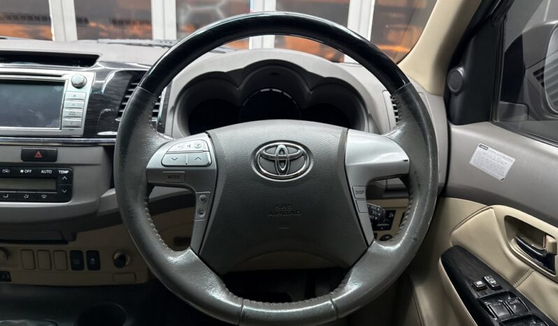 2013 TOYOTA FORTUNER 3.0D-4D 4X4 A/T full