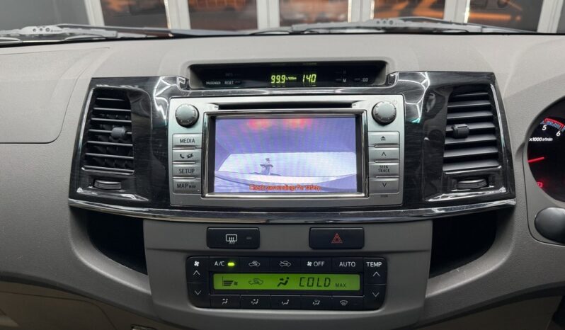 2013 TOYOTA FORTUNER 3.0D-4D 4X4 A/T full